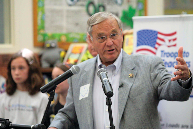 Mitchell recognizes Navy vet turned Colina teacher